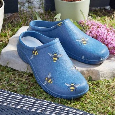 Briers Comfi Garden Clog - Bees - Size 4 - image 2